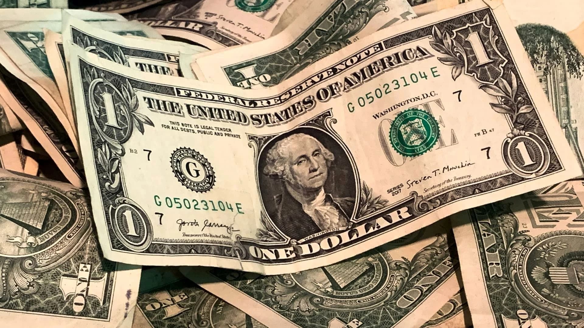 پیشبینی قیمت دلار فردا پنجشنبه ۲۸ خرداد ۱۴۰۵